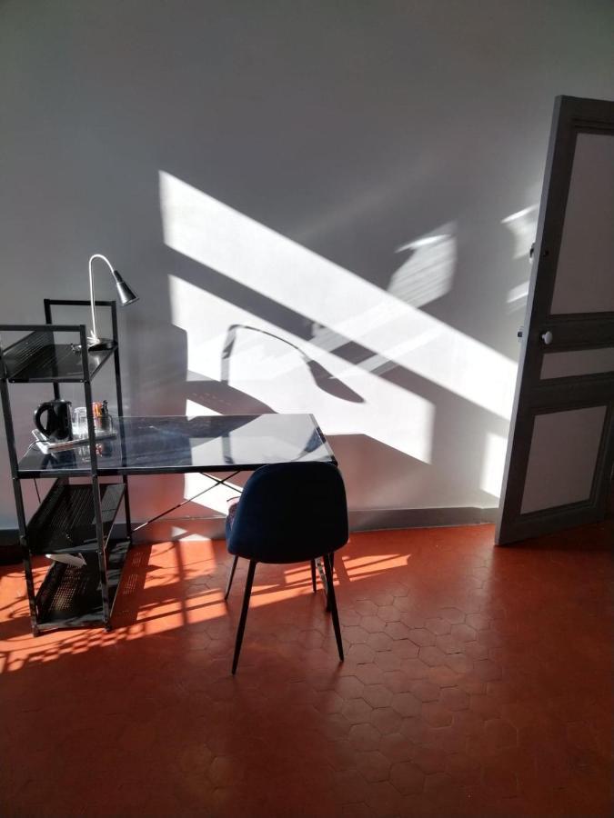 Quartier Des Createurs "La Plaine Cours Julien" Chambre Privee Dans Appartement Menage Frequent Des Parties Commune マルセイユ エクステリア 写真