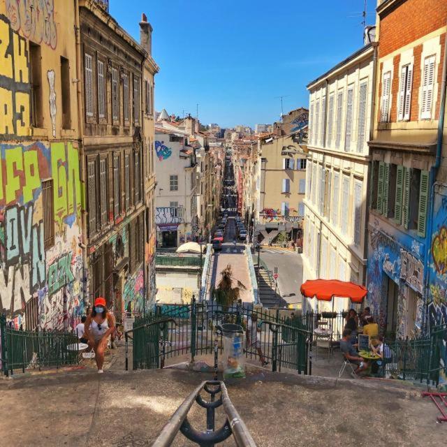 Quartier Des Createurs "La Plaine Cours Julien" Chambre Privee Dans Appartement Menage Frequent Des Parties Commune マルセイユ エクステリア 写真