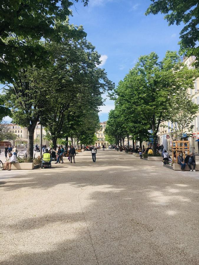 Quartier Des Createurs "La Plaine Cours Julien" Chambre Privee Dans Appartement Menage Frequent Des Parties Commune マルセイユ エクステリア 写真