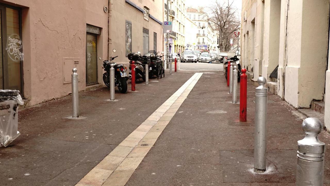 Quartier Des Createurs "La Plaine Cours Julien" Chambre Privee Dans Appartement Menage Frequent Des Parties Commune マルセイユ エクステリア 写真
